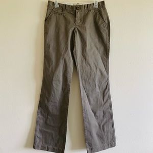 Old Navy Favorite Khakis Perfect Bootcut Size 2